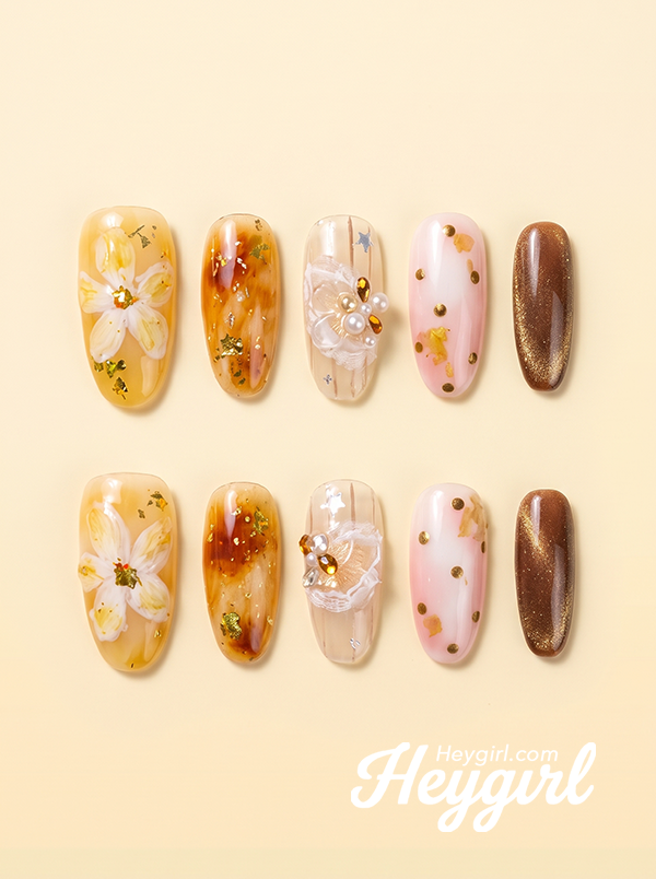 Amber Bloom | 3D Floral Golden Glow